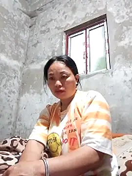 Snapshot of Maikha08 chatting on 8, 5, 2026 Maikha08 online show from 8, 5, 2026