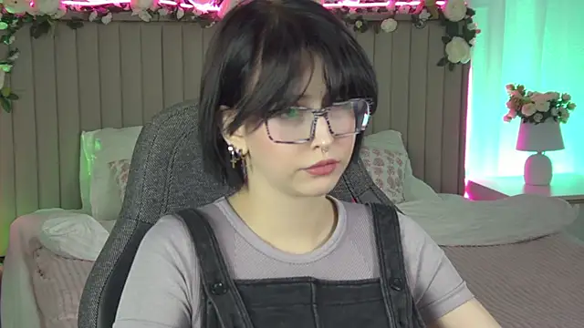 ElenaSomerhalder online show from 13, 1, 2026