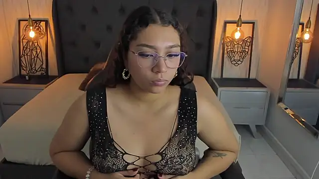 angelinemore online show from 24, 2, 2026