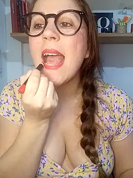 Snapshot of SofiEsteves chatting on 5, 6, 2026 SofiEsteves online show from 5, 6, 2026
