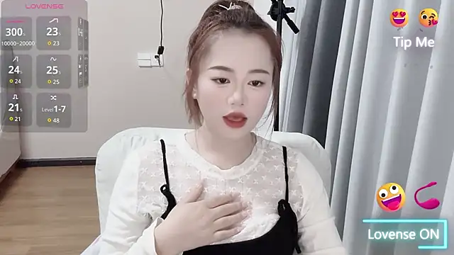 Amireux-8 online show from 20, 4, 2026