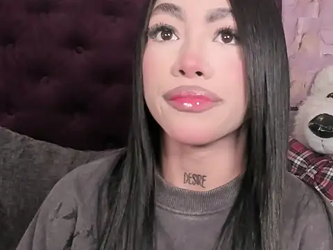 Snapshot of sussie_thompsom chatting on 14, 1, 2026 sussie thompsom online show from 14, 1, 2026