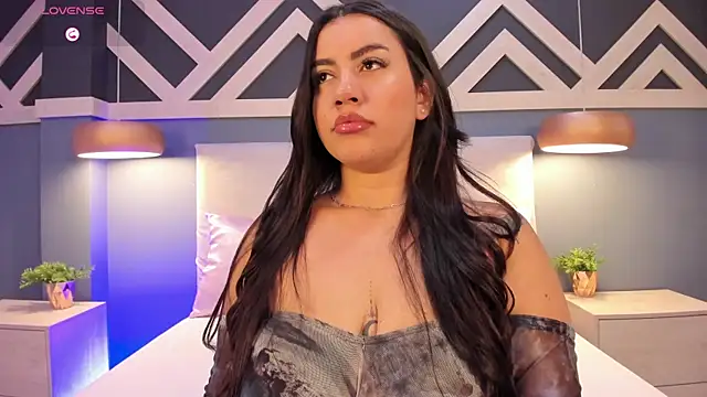 SofiaBahamon online show from 5, 2, 2026