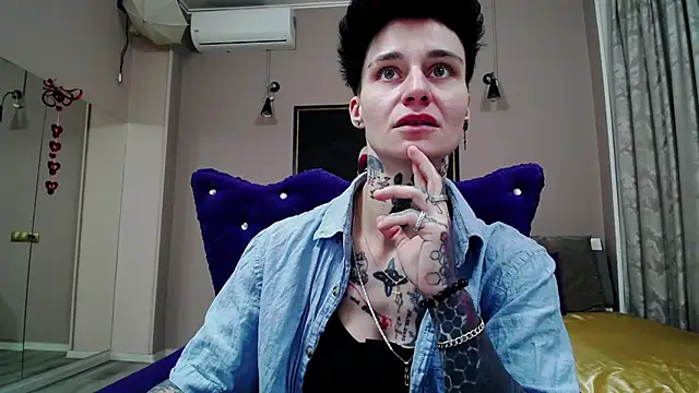 Snapshot of KennyXSX chatting on 13, 5, 2026 KennyXSX online show from 13, 5, 2026