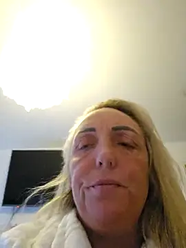 theblondecocklover online show from 13, 3, 2026