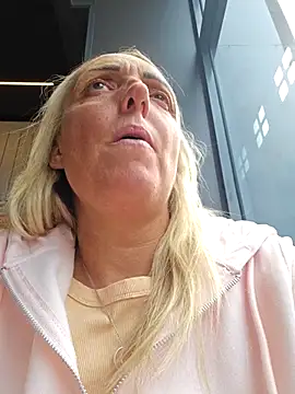 theblondecocklover online show from 23, 3, 2026