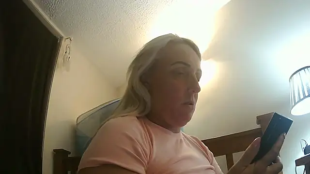 theblondecocklover online show from 4, 4, 2026