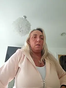 theblondecocklover online show from 21, 5, 2026