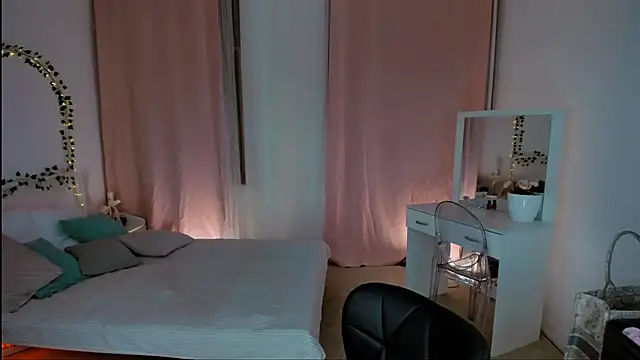 Snapshot of Ariadna_Shy chatting on 3, 3, 2025 Ariadna Shy online show from 3, 3, 2025