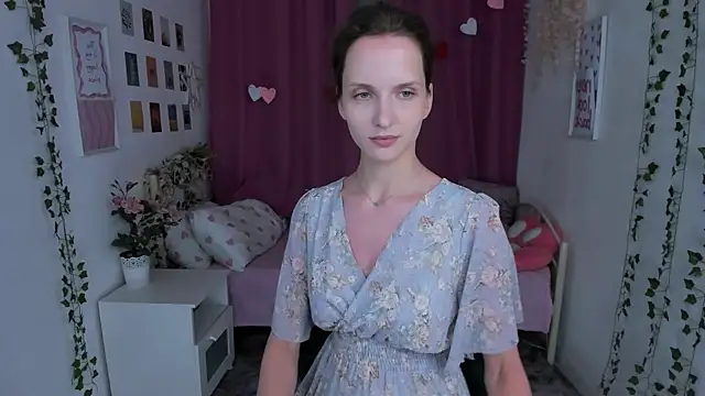 Ariadna Shy online show from 18, 7, 2026
