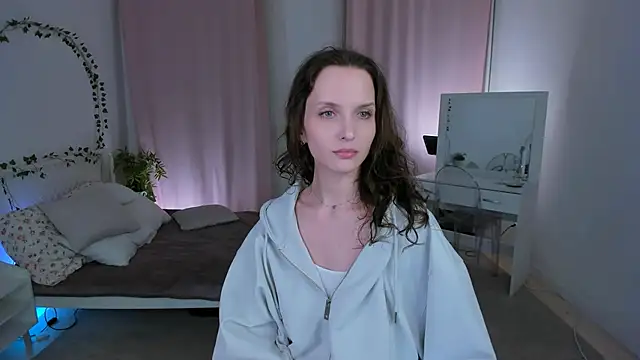 Ariadna Shy online show from 7, 3, 2026