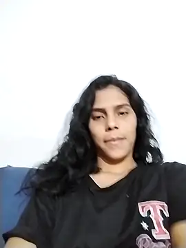 Emily hot26 online show from 18, 12, 2025