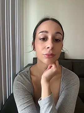 ChiaraSommer online show from 10, 3, 2026