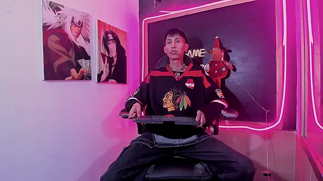 Daniel Deluc77 online show from 22, 12, 2025