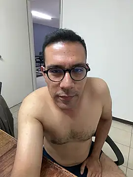 AdrianGarcia89 online show from 11, 6, 2026