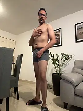 AdrianGarcia89 online show from 15, 5, 2026