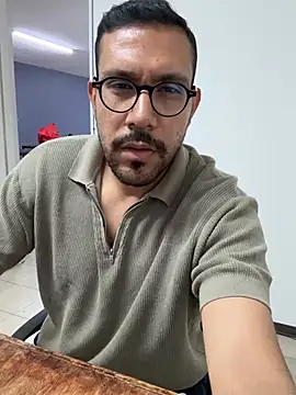 AdrianGarcia89 online show from 7, 7, 2026
