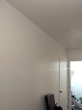 AverageAnt  online show from 17, 2, 2026