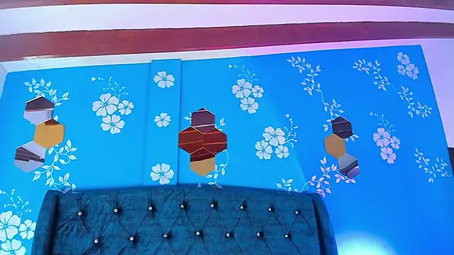 Issa Clark01 online show from 23, 3, 2026