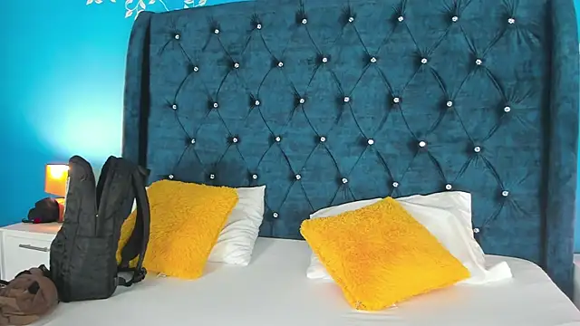 Issa Clark01 online show from 10, 2, 2026