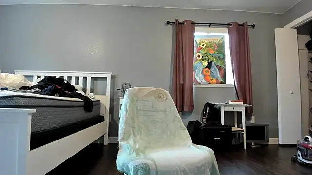Snapshot of Studmuffin4you chatting on 1, 4, 2026 Studmuffin4you online show from 1, 4, 2026
