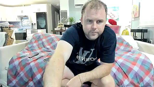 Studmuffin4you online show from 14, 2, 2026