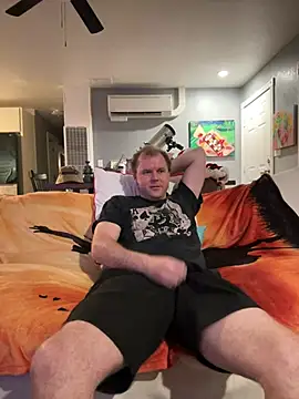 Studmuffin4you online show from 11, 1, 2026