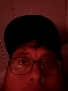 Snapshot of LargeTriangle4 chatting on 22, 7, 2026 LargeTriangle4 online show from 22, 7, 2026