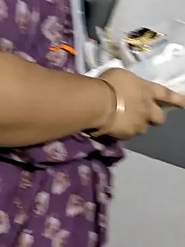 Snapshot of Telugumistress chatting on 3, 7, 2026 Telugumistress online show from 3, 7, 2026