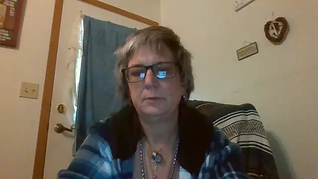 becky1111 online show from 15, 5, 2026