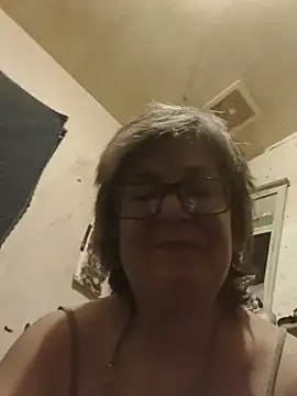 Snapshot of becky1111 chatting on 12, 7, 2026 becky1111 online show from 12, 7, 2026