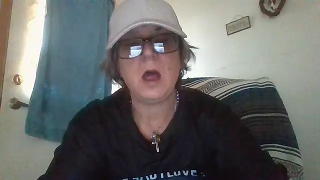 becky1111 online show from 9, 5, 2026