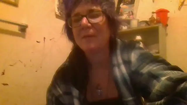 Snapshot of becky1111 chatting on 17, 6, 2026 becky1111 online show from 17, 6, 2026