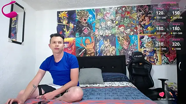 Snapshot of Golden_Boysx chatting on 17, 5, 2026 Golden Boysx online show from 17, 5, 2026