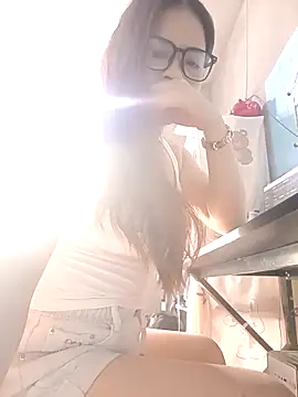 lanahotvn online show from 25, 4, 2026