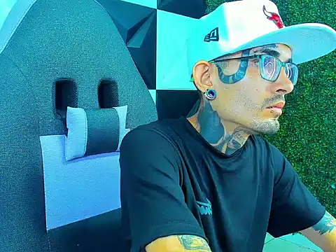 Boy tatto77 online show from 22, 3, 2026