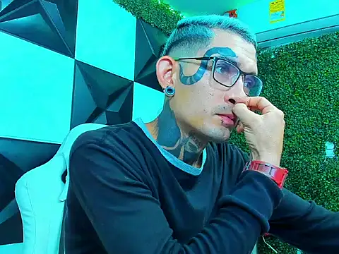 Boy tatto77 online show from 7, 1, 2026