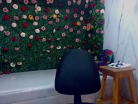 Snapshot of Boy_tatto77 chatting on 23, 5, 2026 Boy tatto77 online show from 23, 5, 2026