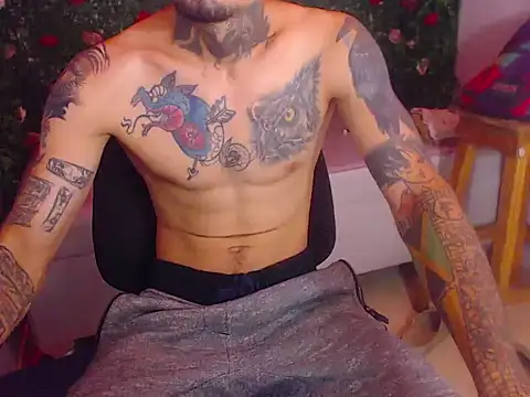 Snapshot of Boy_tatto77 chatting on 2, 6, 2026 Boy tatto77 online show from 2, 6, 2026