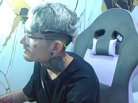 Boy tatto77 online show from 11, 2, 2026