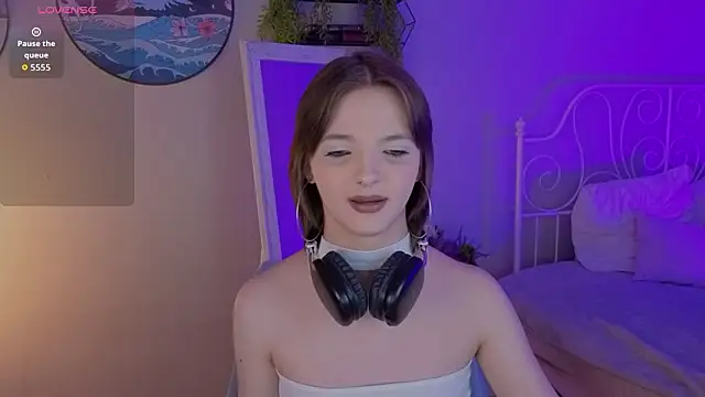 LetoriaNotley online show from 5, 2, 2026