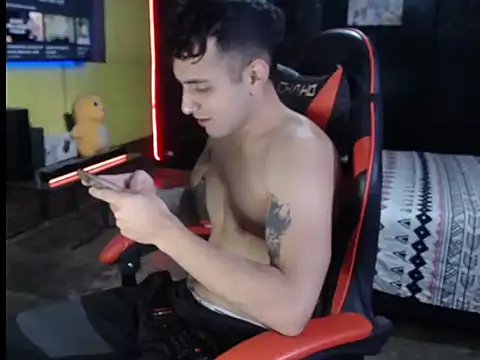 JustynAle2025 online show from 19, 12, 2025