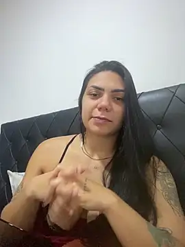 Snapshot of Nini_ chatting on 24, 4, 2026 Nini online show from 24, 4, 2026