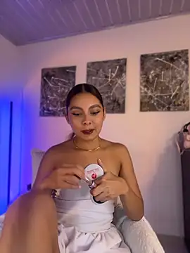 Nicollewest1 online show from 9, 7, 2026