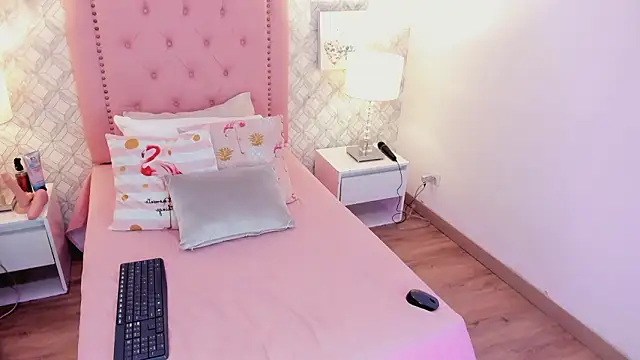 amber  ferrera online show from 3, 2, 2026