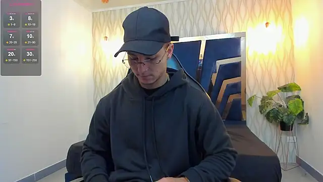 Noah Clarkk online show from 15, 4, 2026