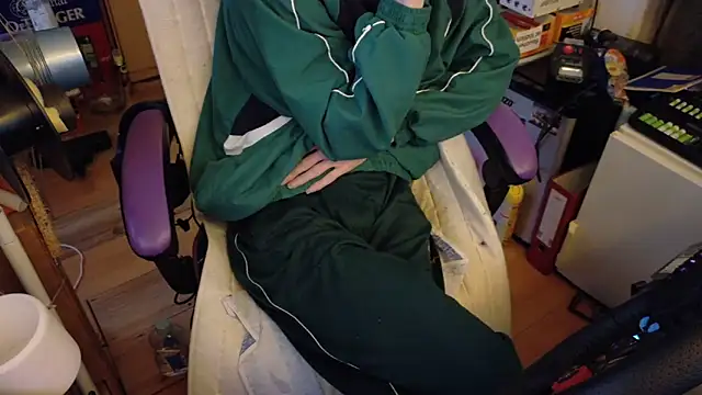 Snapshot of Gay-Versaut chatting on 4, 2, 2026 Gay-Versaut online show from 4, 2, 2026