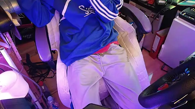 Snapshot of Gay-Versaut chatting on 23, 2, 2026 Gay-Versaut online show from 23, 2, 2026