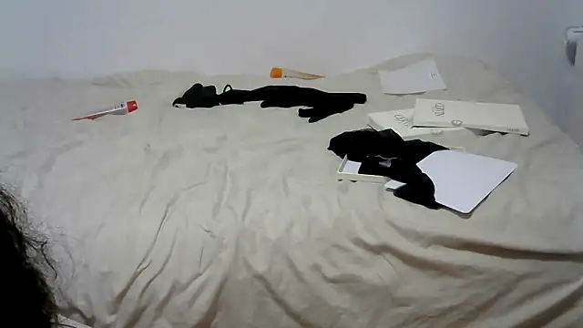 Gwenette66 online show from 18, 12, 2025