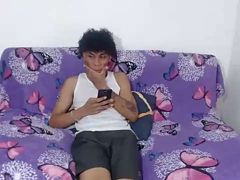 Snapshot of lantin_sex_3 chatting on 24, 4, 2026 lantin sex 3 online show from 24, 4, 2026
